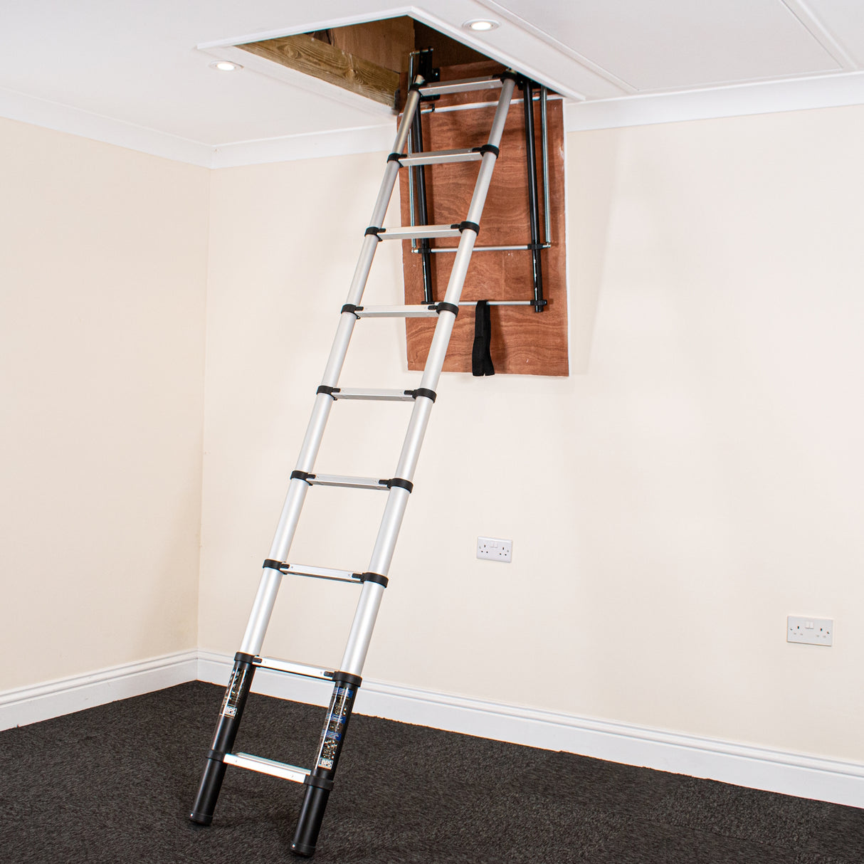 Deluxe Telescopic Loft Ladder